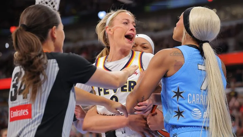 Chicago's DiJonai Carrington ejected for hard foul on Sophie Cunningham