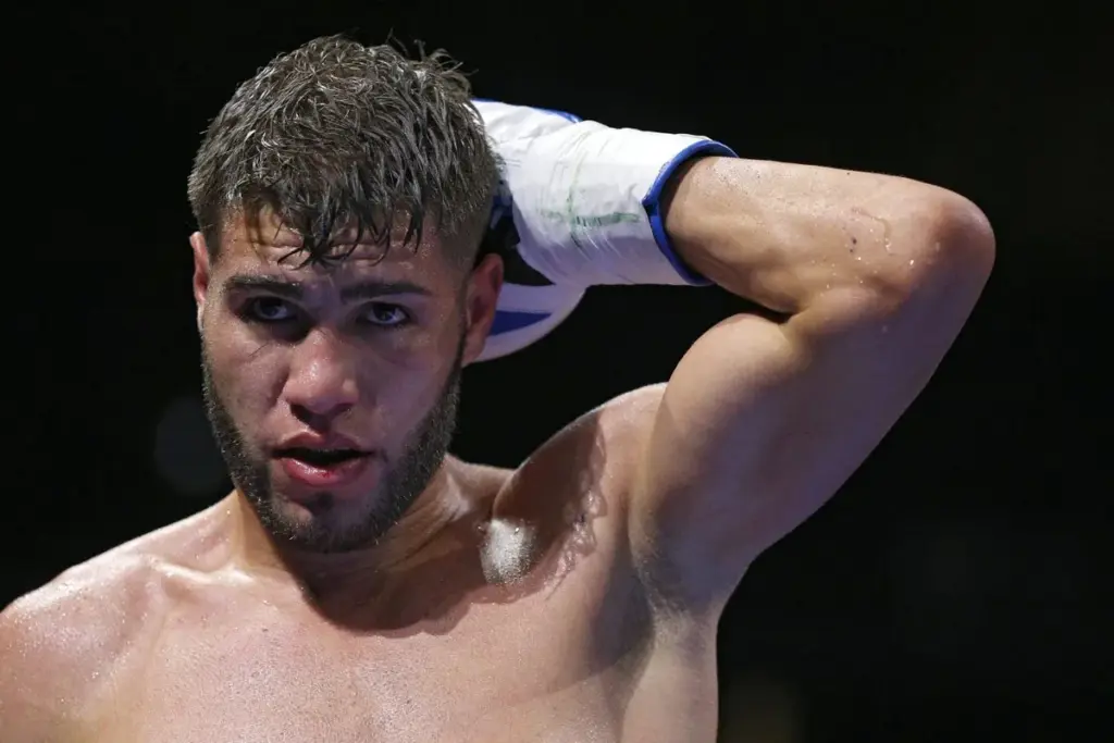 Colon dies 11 years after brain injury in fight