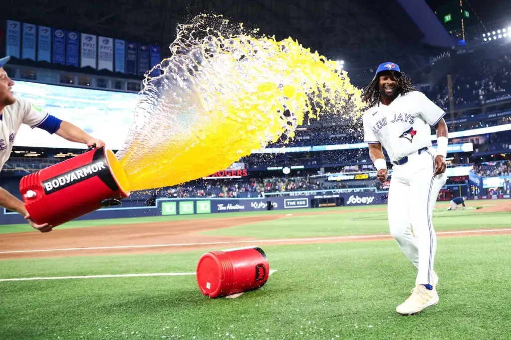 Blue Jays overcome bizarre play to earn narrow win over Red Sox - Sportsnet.ca
